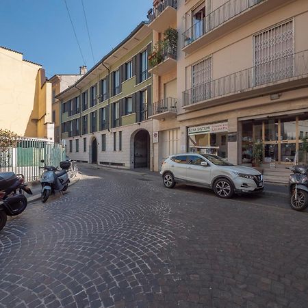 Via Disciplini Apartment With Panoramic Terrace Milan Exterior photo