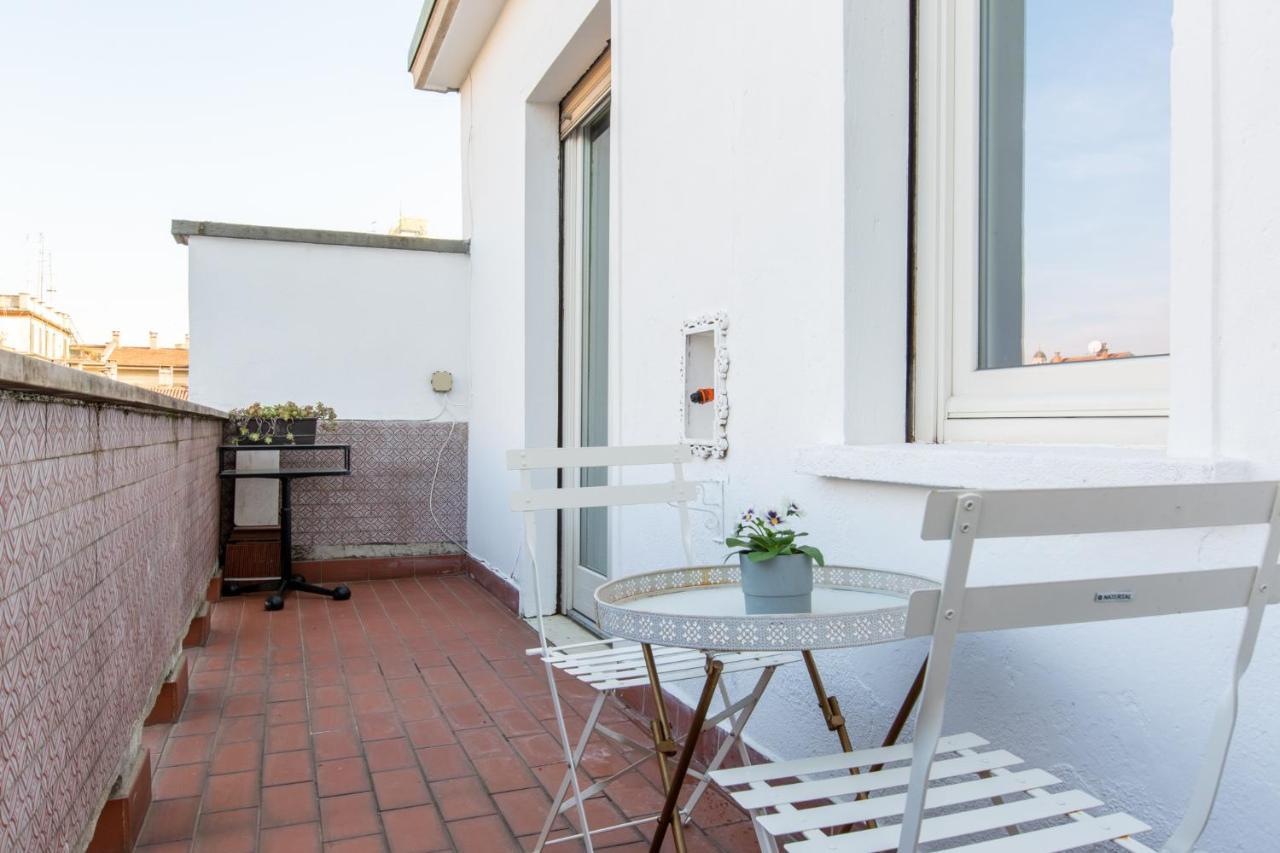 Via Disciplini Apartment With Panoramic Terrace Milan Exterior photo